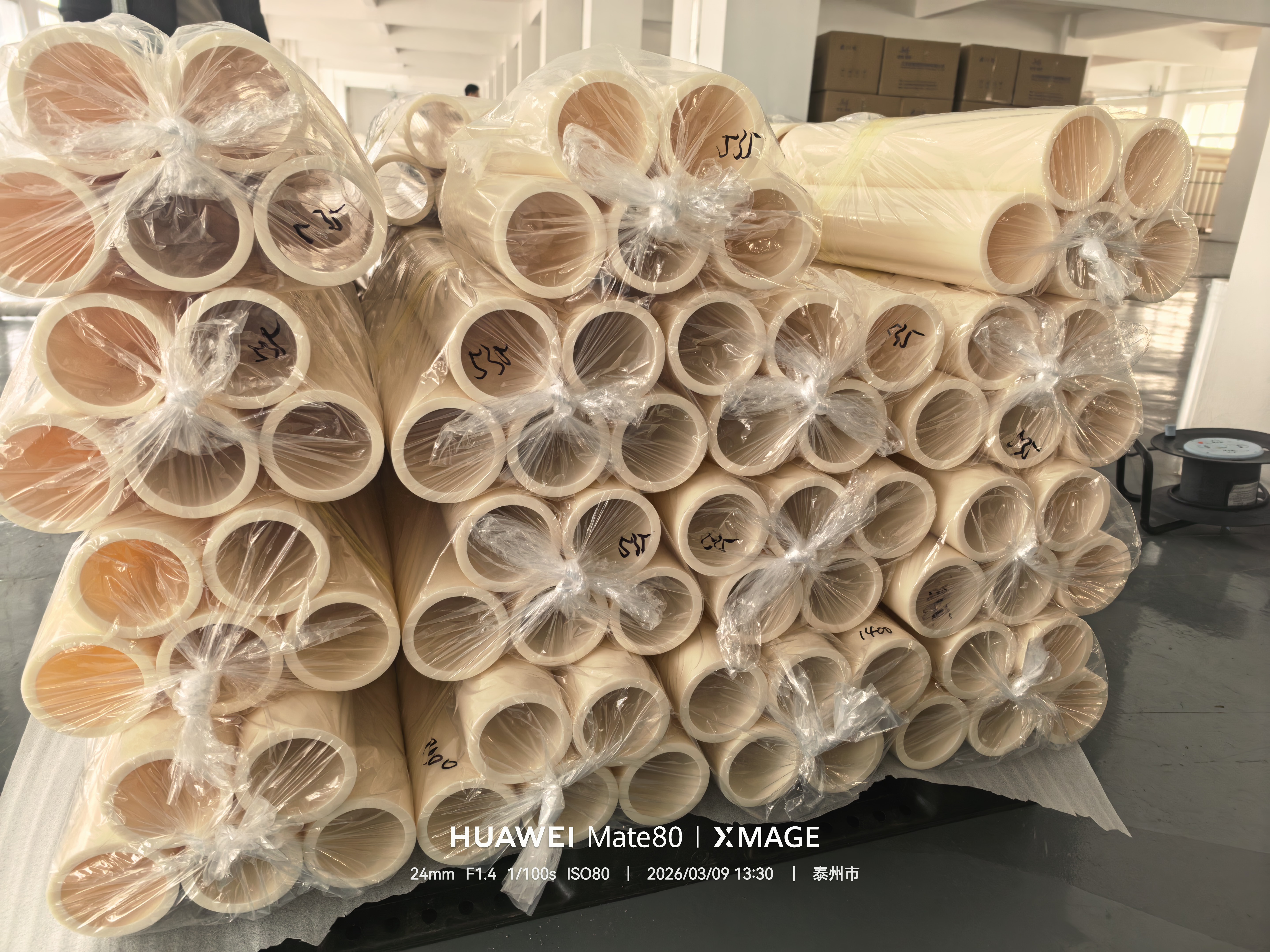 Hongkai Plastics entrega con éxito el primer lote de tubos centrales de ABS de alto rendimiento a Foshan este año